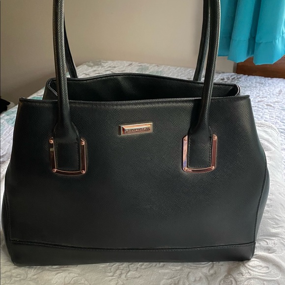 Tahari shoulder bag - Picture 6 of 6